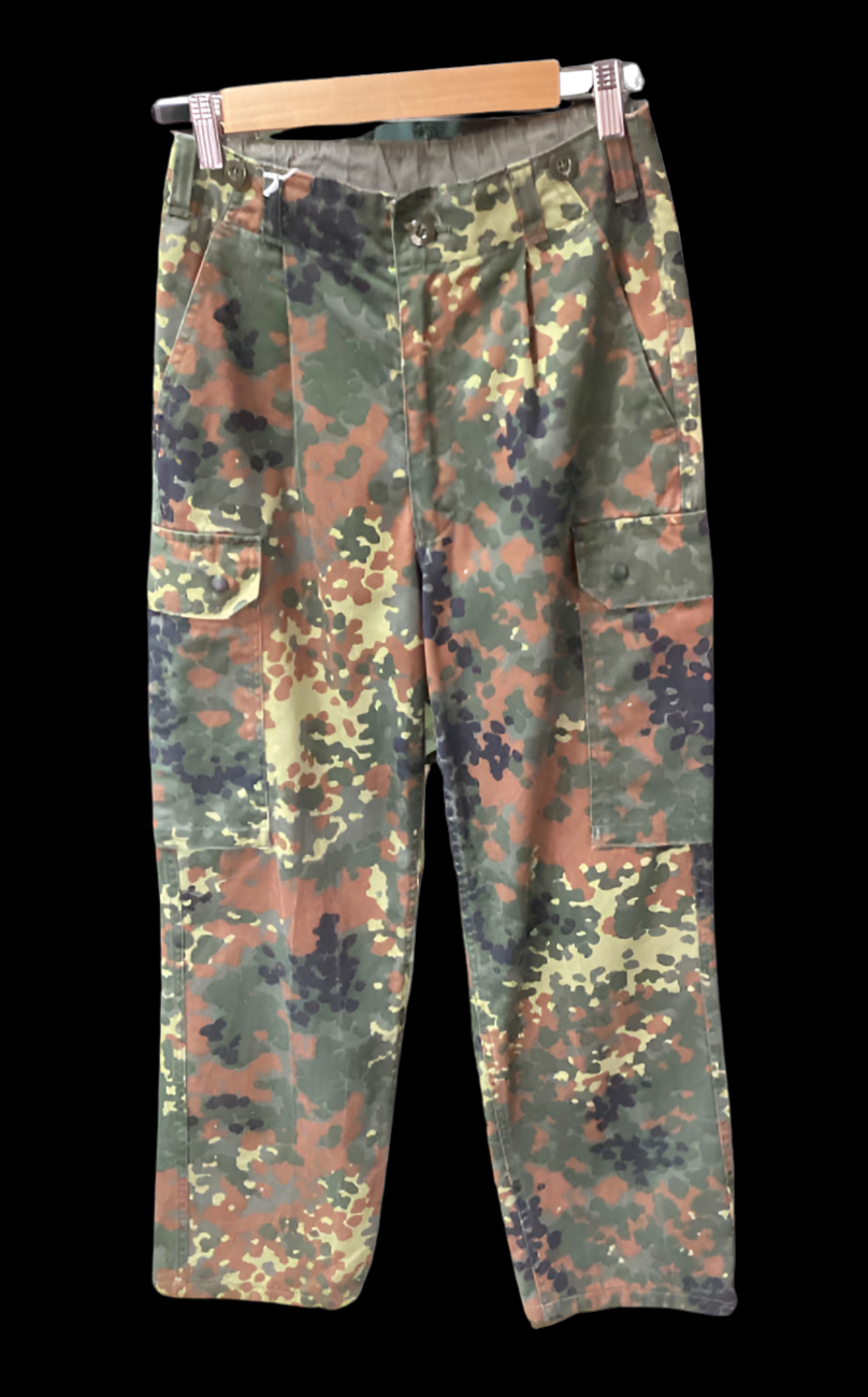 German fleck-tarn trousers