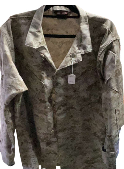 Vat U.S digital camo shirt